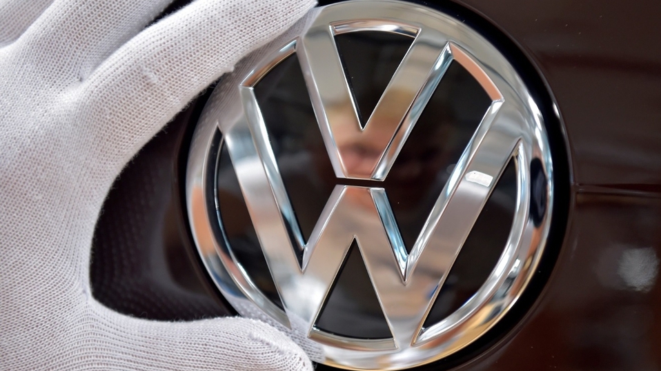 Cluster Industrial - Volkswagen y Daimler aceptan pagar por emisiones de vehículos diésel
